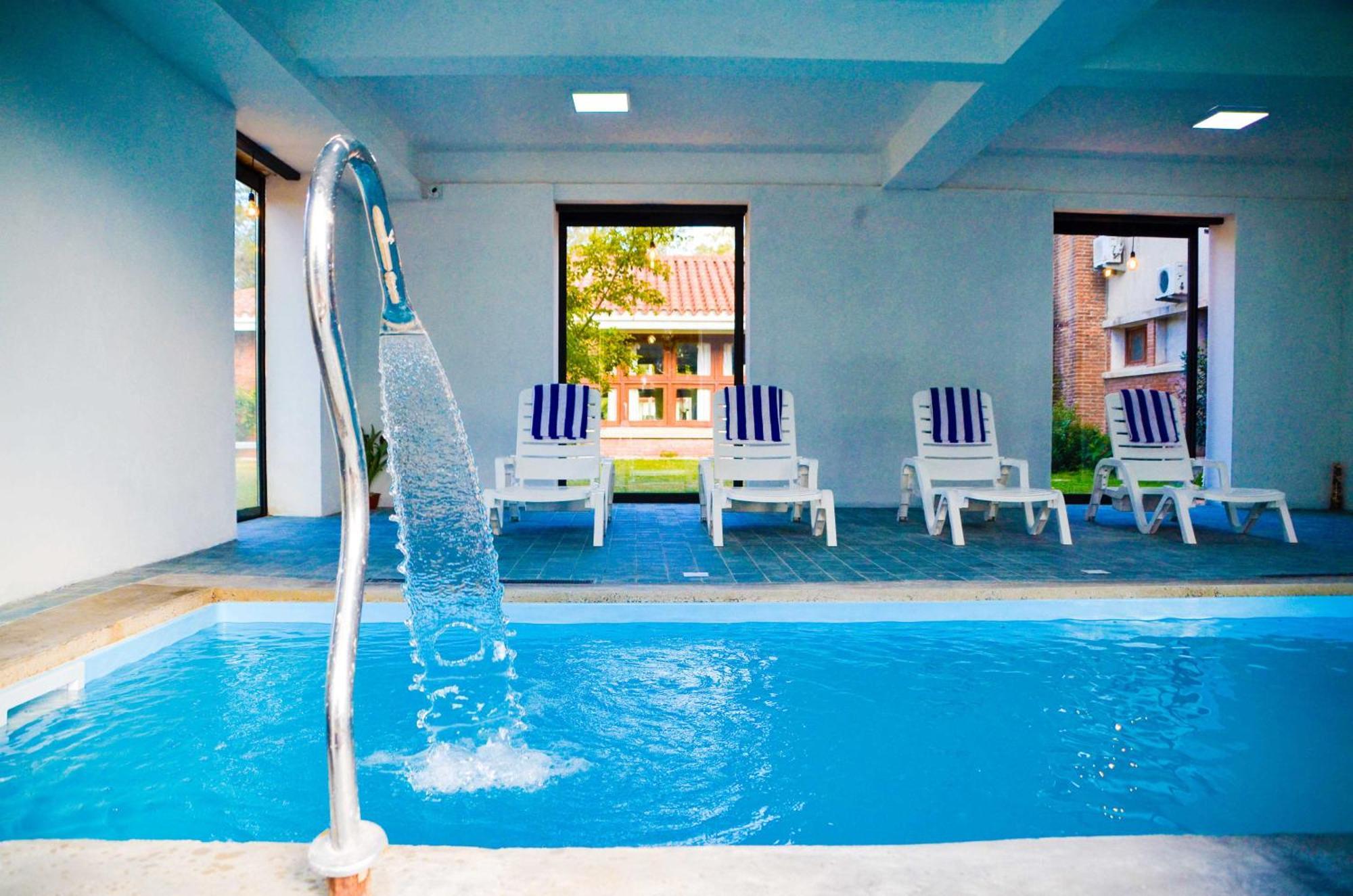 Del Pescador Inn